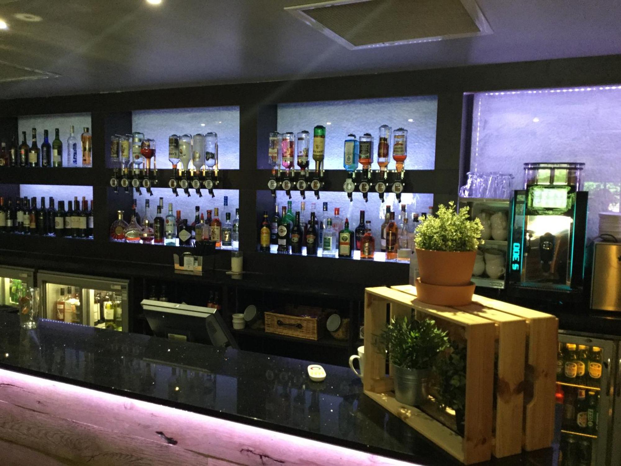 Novotel Manchester West Worsley Zewnętrze zdjęcie